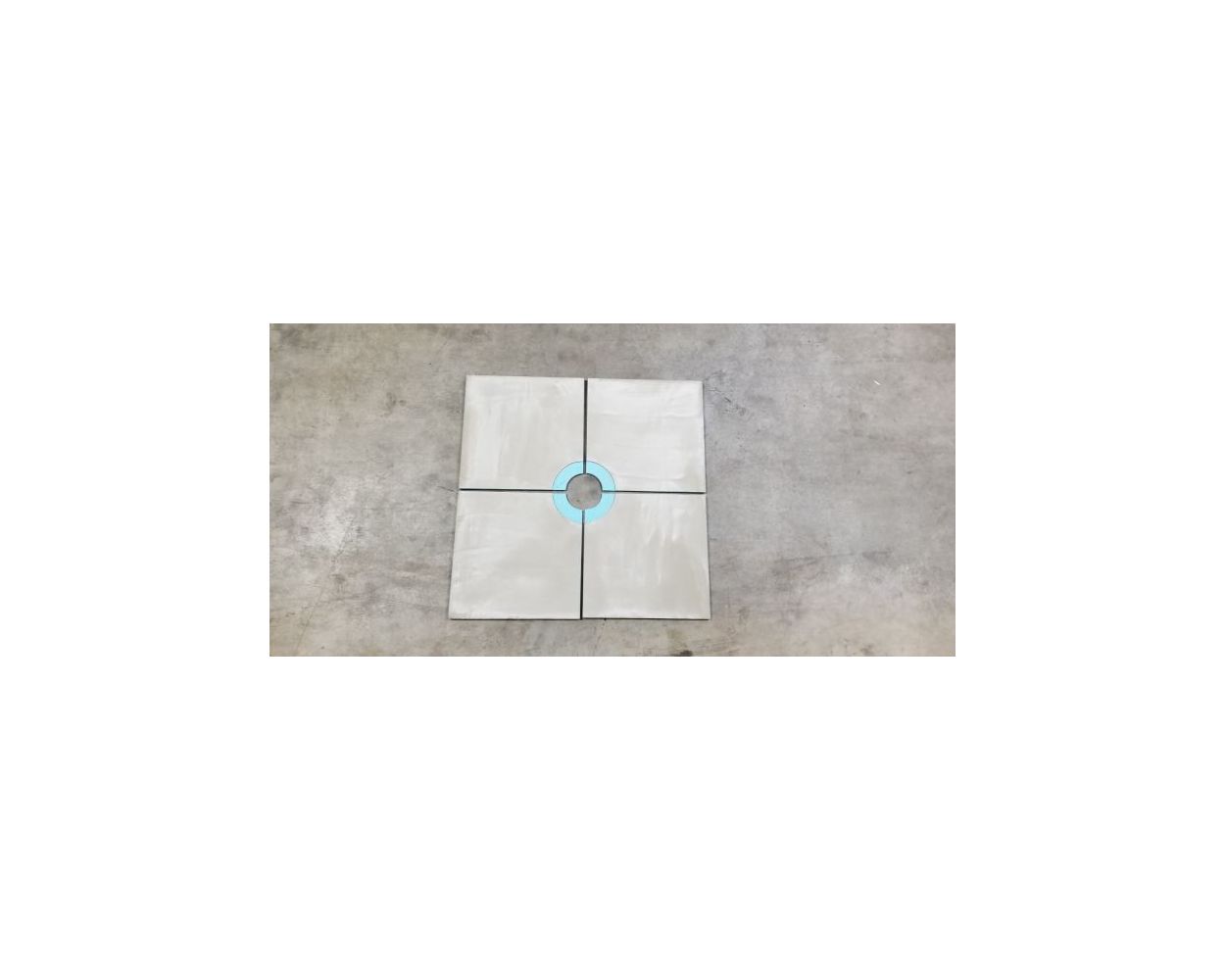 Curbless Shower Tray / Pan
