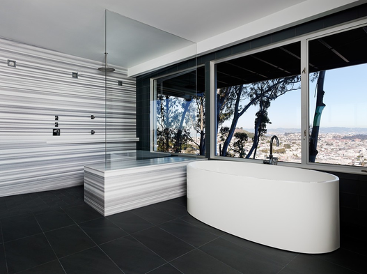 Luxury bathroom with a view